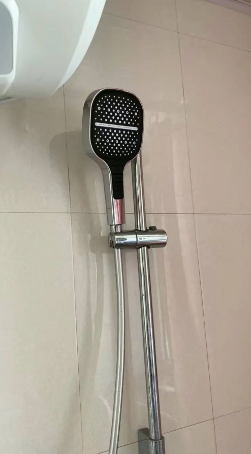 BoostShower, tuš ročka, kjer lahko med seboj kombinirate različne curke vode - Image 10