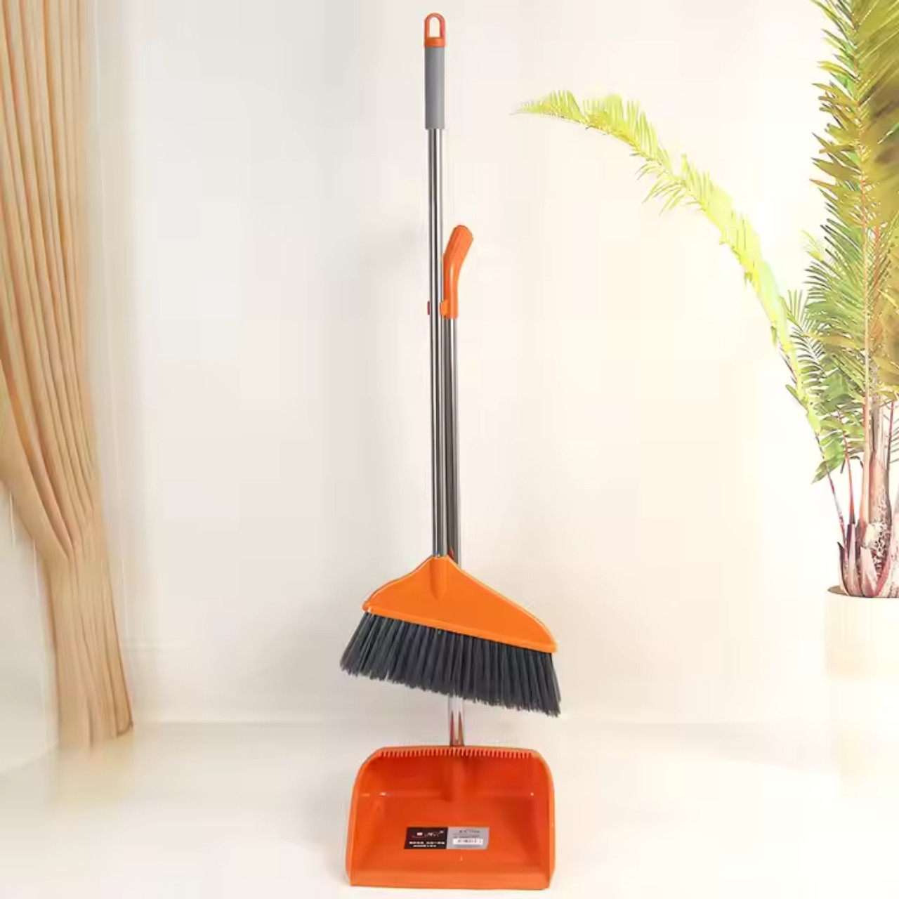 Broom, inovativni set z metlo in smetišnico - Image 9