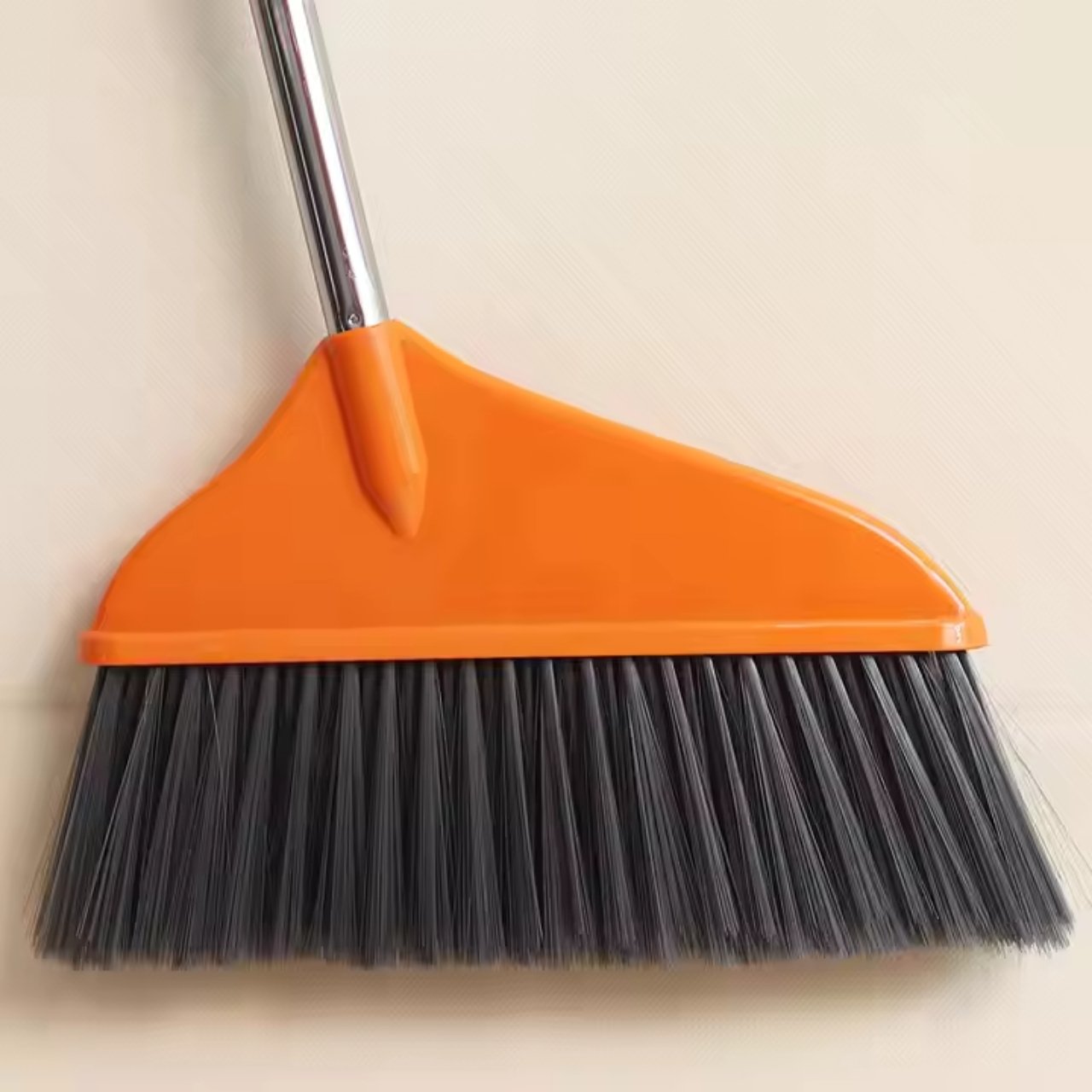 Broom, inovativni set z metlo in smetišnico - Image 10