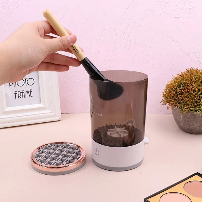 CleanMakeup, naprava za čiščenje in shranjevanje čopičev za ličenje - Image 4