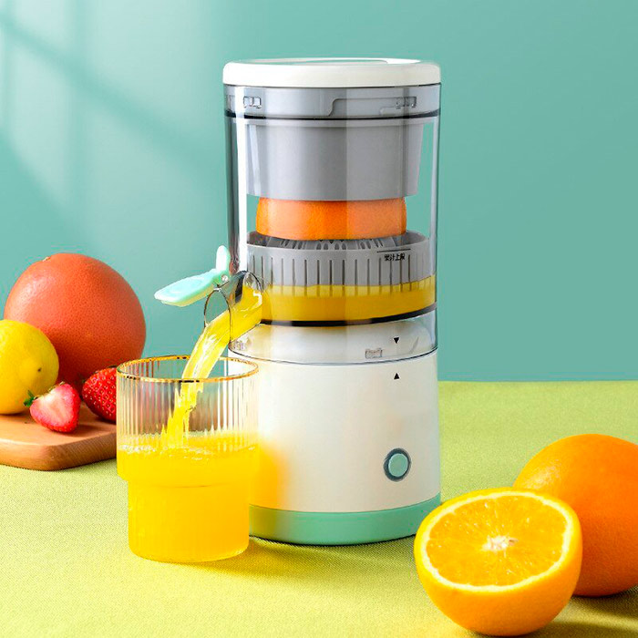 Izognite se sladkim in nezdravim pijačam – iztisnite si okusen 100% naravni sadni sok in poskrbite za zadosten vnos vitaminov in antioksidantov v svoje telo!