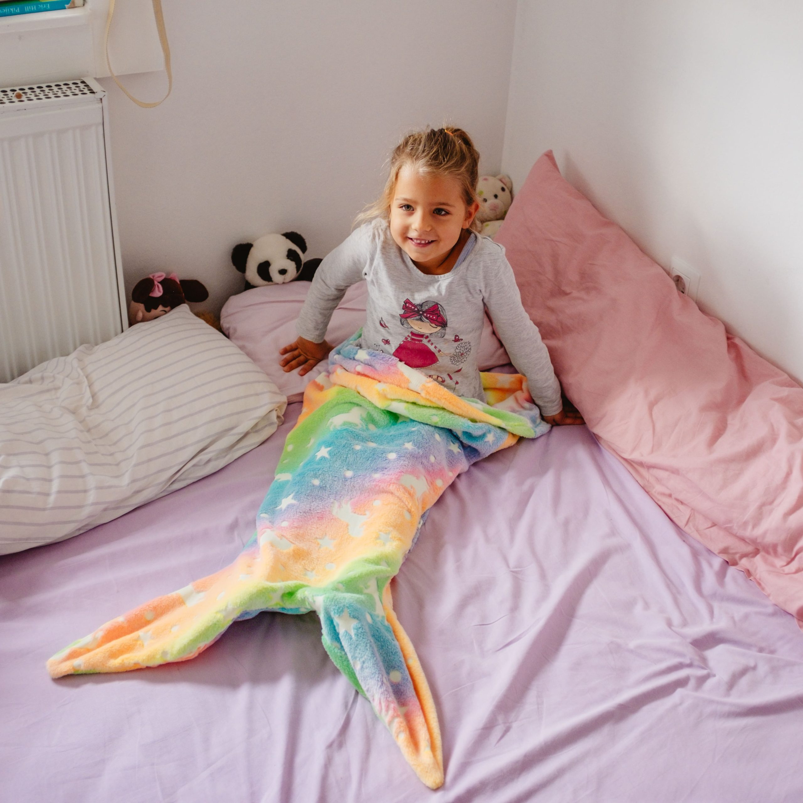 SparkleMermaid, darilni set z dekliško odejo in setom za ustvarjanje z diamanti in nalepkami GRATIS - Image 5