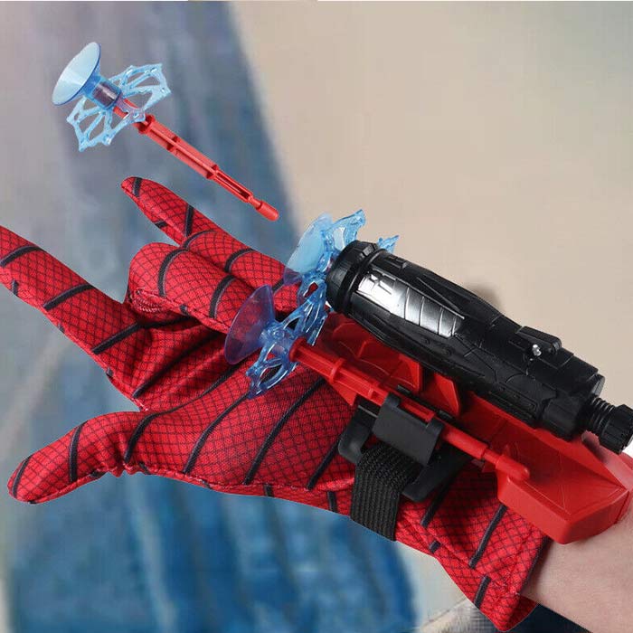 Igrača vsebuje Spiderman rokavico, otroško pištolico in mehke izstrelke!
