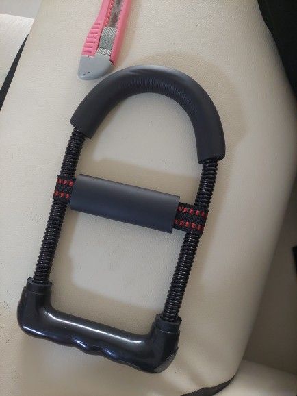 WristPower, pripomoček za krepitev mišic prstov, dlani in rok - Image 8